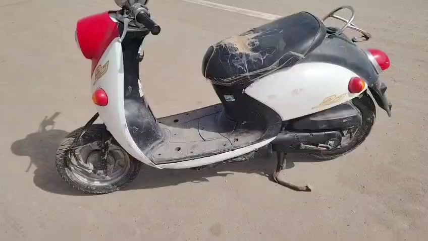 دراجه لبيع كوم حديد ابيع تشتغل وطفي لوحدهه صاحب دراجه
مصطفى الفرطوسي  رقم مبايله***********
