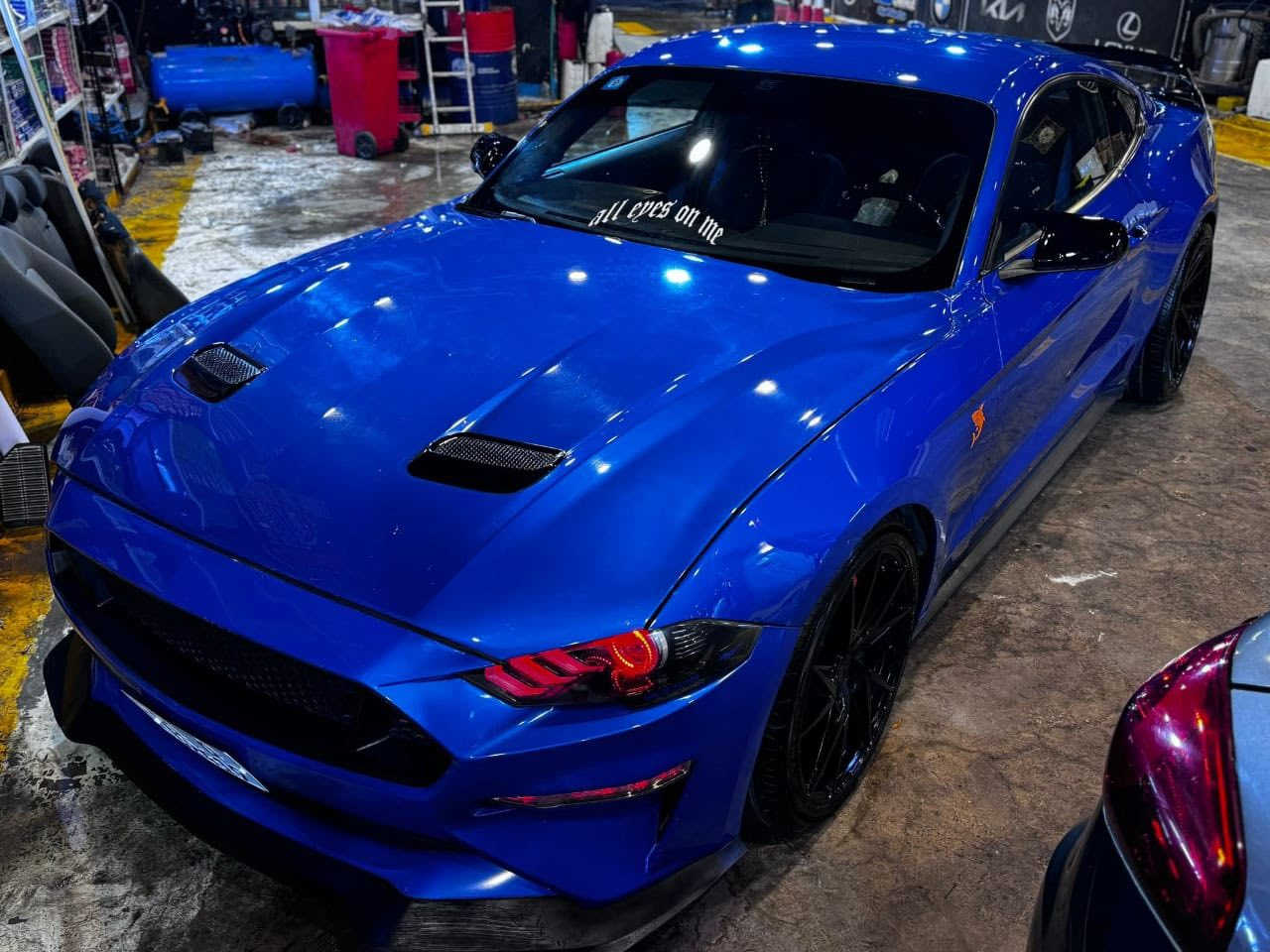 موديل / 2020
عداد / 40 الف كم 

وارد امريكي ضرر ( بنيد ) مبدل ومصبوغ وبيها بارد خفيف جاملغات 
صدر امامي جديد 
ادامه كامله 
عليها اضافات وبرمجه ( كراج كاربون ) 
جارج بايب 
داون بايب 
واي بايب 
دبات روش 
بجم اوركل متغير 
شاشه اندرويد وامبلي فاير ( الاصليه موجوده ) 
ويل فيرتيني اصلي ( 3 قطع بالعراق ) 
دركه كاربون فايبرد فورجد 
شوته اصليه ماركة COPP
انتر كولر ( براد تيربو ) اصلي ماركة COPP 
كفرات فجوج
مكاني اليرموك
***********
