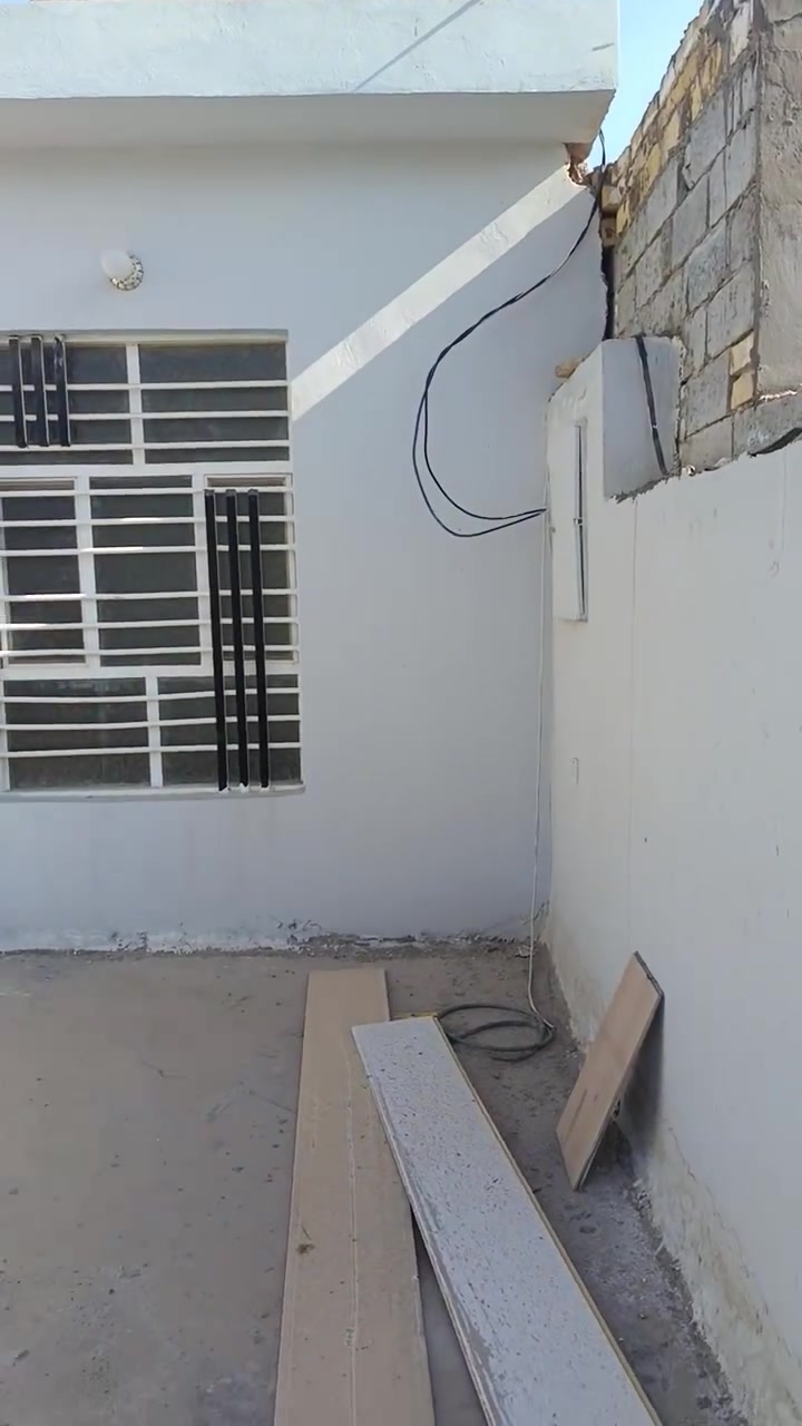 حي ميسان خلف سكلة الگرعاوي شارع الزوار
بيت مساحه ٢٠٠متر متكون من ٣غرف /ثنين منهن سويت كامل حماماتهن بيهن ومتكون أيضا من ستقبال وصاله كبيره ومطبخ مكشوفات ثنين حمام خارجي طارمه وحديقه بناء البيت الأساس صب كونكريت والسقف أيضا صب كونكريت

بناء بلوك الارضيه بورسلين مطبخ وحمامات سيراميك البيت كامل وماعايزه اي شي
#سعر50


**إذا كنت صاحب هذا الإعلان وتريد حذفه لأي سبب، رجاءا أرسل رسالة إلى الدعم الفني**