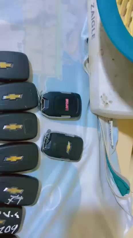 بصمات لكوري ب 260 ألف صليات وشغالات وبصمات الأمريكي  مال اوبامات
عدد 2 وجارجر وحده ب 100الف (3) ومال تاهوات عدد (2) ب100الف ومال شوفل عدد (8) سعرهن ب 280 ألف وشراي يجي خاص وبيهن مجال ***********ملاحظه تشغيل عن بعد
