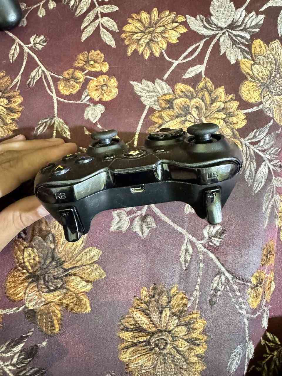 يدة Xbox 360 ليزريه بسعر مناسب 25الف


**إذا كنت صاحب هذا الإعلان وتريد حذفه لأي سبب، رجاءا أرسل رسالة إلى الدعم الفني**