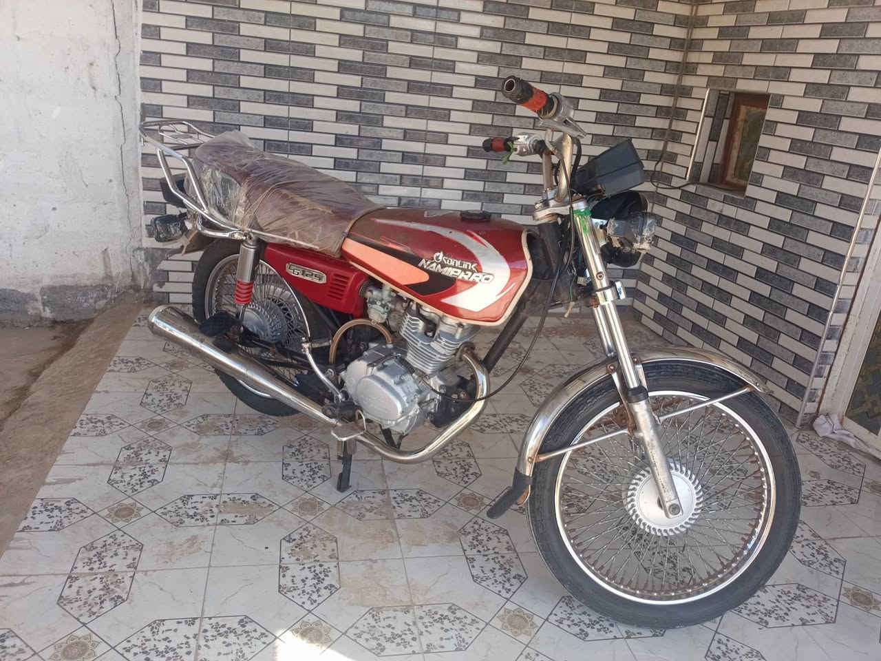 سلام عليكم للبيع دراجه اوراق صولي موديل 2021 مابيهه اينقص فقط بس صوت بصيط بل دشلي سعر 350بيهه مجال مكاني بابل شوملي رقم***********
