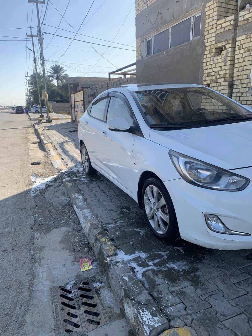 سلام عليكم …..للبيع اكسنت خليجي 2012 بلو بسمي رقم بغداد دولي  بيهه صبغ بلهلال الخلفي والباقي مكفول محرك مامتفوح 1600 قطرتين المرغوب صدر امامي وخلفي جديد تبريد شغال  تخم تاير سياره جاهز من كلشي  مكانهه الكوت  ((***********))
