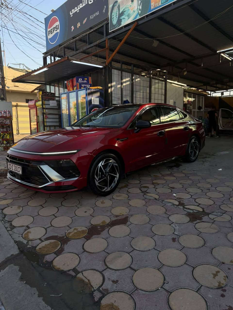 هونداي سوناتا 2025
HYUNDAI Sonata 2025 

◀️ مرقم بغداد / حره باسمي التحويل ثاني يوم

🚘 خليجي 

🚘 ماشية 63 الف كيلو 

🚘 موديل 2025

⚙️ حجم المحرك 4cylinder 2.5L

⚙️ مرتبط بناقل حركة أوتوماتيك 

⚙️ يبلغ عزم الدوران 245 نيوتن/ متر 

🐎 بقوة 191 حصان 🐎🐎

🔑 مفتاح التشغيل بصمة 

🔑 تشغيل عن بعد 

🪟 بانوراما  

🚗 دفع ثنائي FWD 

‼️ اريل نفكيتر 

📍حساسات أمامية 

📍حساسات خلفية 

💡لايت زينون + LED متصل 

🔦️ بك لايت LED متصل 

🚘 قبضات أبواب من الألمنيوم

🚘 دخول بصمة ذكي 

🛞 حجم الاطار 235/45R18

🛞 ويل كب 18

🛞 4 دسك

🛞 حساسات ضغط الاطارات 

✨️ اشارة في المرايا الجانبية 

✨️ المرايا قابلة للطي كهرباء 

🎈عدد AIR BAG 2

🚗 هاند بريك كهرباء 

🚗 ا ABS 

🖥 دشبول شاشة ديجيتال متصل 

🖥 شاشة Apple Car play 

📷 كاميرا دوارة 

💡الانارة الداخلية LED 

⭕️ مقود جلد حياكة 

⭕️ شفتات مقود 

🛣 مثبت السرعة Cruise 

🎶 المودات والاوامر الصوتية 

🎶ا Bluetooth    

🔋شاحن هاتف Wireless 

⚡️مخرج منفذ الطاقة 

🔍فحص نظام السيارة 

💺تتسع المقصورة ل 5 ركاب

💺المقاعد جلد قرميدي 

💺حركة المقاعد الأمامية كهرباء 

👶 مثبت مقعد الطفل ISOFIX 

‼️ المرآة الوسطية أوتو دم 

❄️ تبريد شاشة مناخين منفصلين 

❄️ قطعتين تبريد 

🚘 أوضاع القيادة Drive Mode 

🚘 أوتو هولد Auto Hold  

⛷️ نظام مانع الانزلاق  

🚘 تطعيم الدواخل ألمنيوم 

(السياره كل تبديلاتها دهن شركه) 

السيارة مكفولة كفالة عامة 

اي ستفسار اتصل ***********

مكان السيارة الأنبار فلوجه

