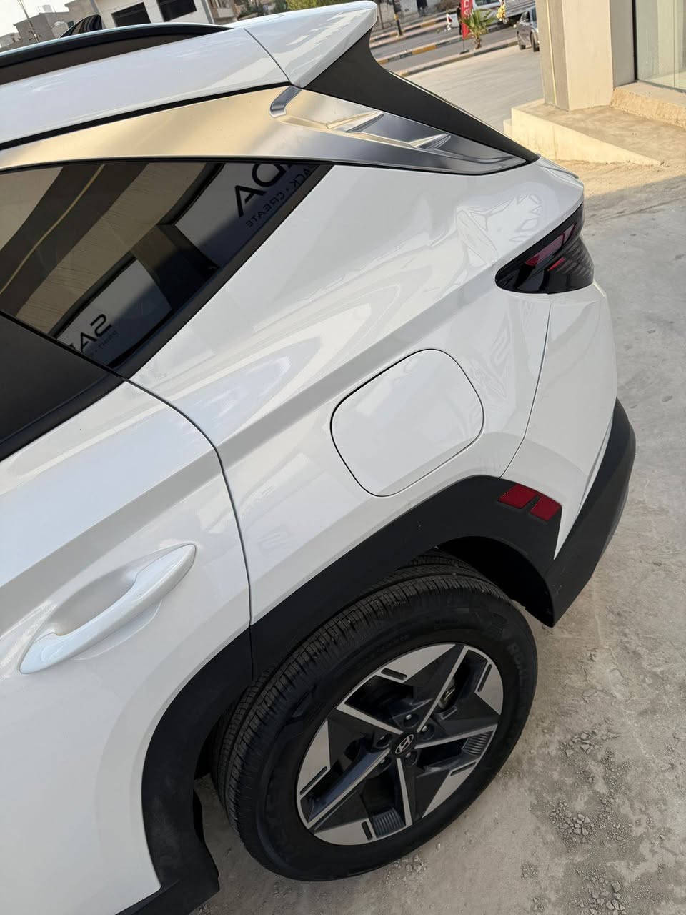 للبيع
سعر 227$  
هيونداي توسان موديل 2025 وارد أمريكي 🇺🇲 
ماشيه 10 ألف اخت الزيرو 
محرك 4 سلندر حجم 2500 مامفتوح بشرط 
كير أوتوماتيك شرط المحرك والكير 
رقم اربيل دولي رقم وهزة وسنويه جديد پأسمي شرط التحويل 
🚫حادثها خلفي بدون ايرباك تعديل بارد ب قبغ الصندوق وبخصة بل جاملغ فقط بدون دواخل بشرط 
مواصفات فول الفول 
فتحه سقف 
بصمه تشغيل 
شاشة كبير متصل
كشنات جلد 
رادارات 360 درجة امامي خلفي جانبي 
تشغيل عن بعد 
نقاط عمياء 
قطعتين تبريد 
شحن وايرليس لاسلكي 
صندوق كهرباء
تحديد مسار
تدفئة كشنات 
كشنات كهرباء
لدات وإنارة مخفية بل دشبول والبيبان
أوتو بريك توقف ذاتي عند الاقتراب 
مانع تصادم
دخول ذكي 
انارة ترحيب 
أوتو هولد 
مناخ منفصل 
ثلاث انظمة قياده 
قيادة ذاتيه 
مثبت سرعة 
اشاير بل مري 
مري شفط 
بعد بيها هواي مواصفات 
سياره جديده وجاهزة من كلشي شرط دينار ما تصرف عليها 
موصل الايسر 
***********
***********
ملاحظة الرقم الاسيا بيه واتساب 🟩 
يوجد بيع وشراء السيارات المتضررة والجديدة داخل هذه الصفحه
