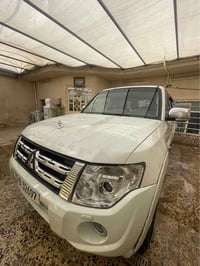 باجيرو 2008 خليجي  مكينه 3800 المرغوب  بدون ضربه السياره  رقم بغداد بس...