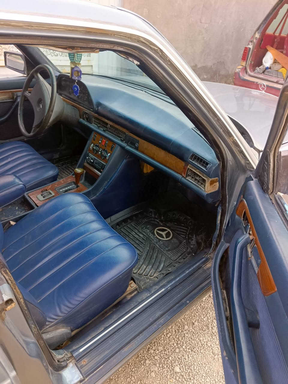 مارسدس رأسي موديل 88جاهزه مصبوغه عام نضيفه حداده نضيفه تخم تاير غرفه نضيفه رقم نكليزي بغداد مداور ثاني يوم مكانه ناصريه مركز سعرهه48وبيه مجال ***********
