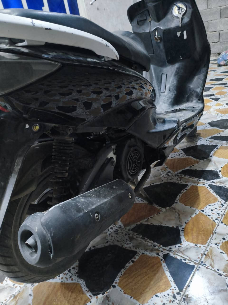 سلام عليكم دراجه سكنس ياباني 110 نثيه البيع دراجه كلشي ما بيه ماعده عرموطه هندر يعني هندر يخرط سعره الفين و دراجه تشتغل يعني ابيع طافيه و بس هاذ عطل بيه دراجه كامله من كلشي محرك مفتوح بس بوشه و باقي دراجه علا وصع بلاد سعر 300 و بيه مجال مكان قضاء هوير منطقه خاص قرب محطه عز دين سليم


**إذا كنت صاحب هذا الإعلان وتريد حذفه لأي سبب، رجاءا أرسل رسالة إلى الدعم الفني**