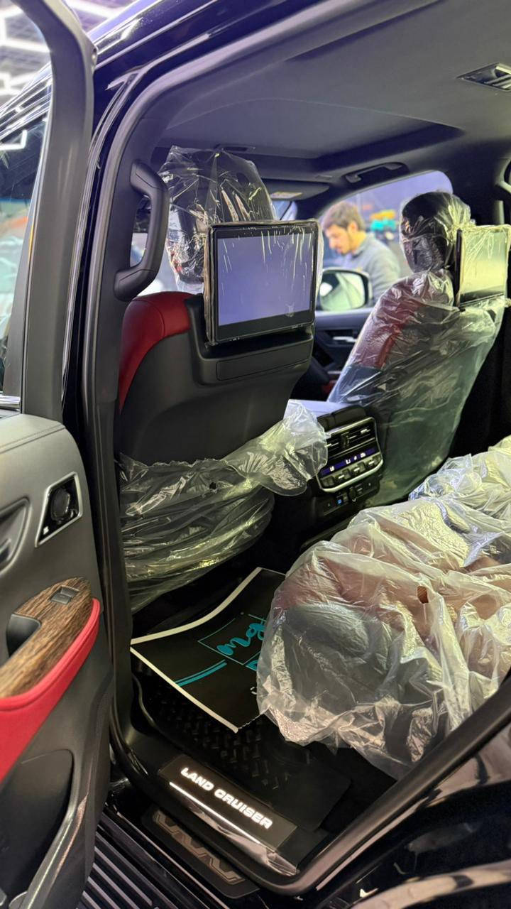 آلسَـِْ♡̨̐ـِْلامَ علـِْ♡̨̐ـِْيگمَ لاندكروز vxr موديل 2024 ماشيه 16 الف السياره مغلفه ppf بلكامل والسياره ضمان ساز معروفه مواصفات الvxr بعد تون تيربو بيبان شفط اربع كراسي تدفئه تبريد وباقي المواصفات 
***********
