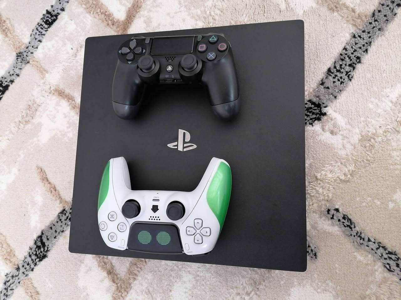 السلام علیکم بلی فور المهکر 500جیجابایت
2جوستیک
 فول العاب 
السعر 300الف دینار متوفر التوصیل في الجامع المحافظات  العراق


**إذا كنت صاحب هذا الإعلان وتريد حذفه لأي سبب، رجاءا أرسل رسالة إلى الدعم الفني**