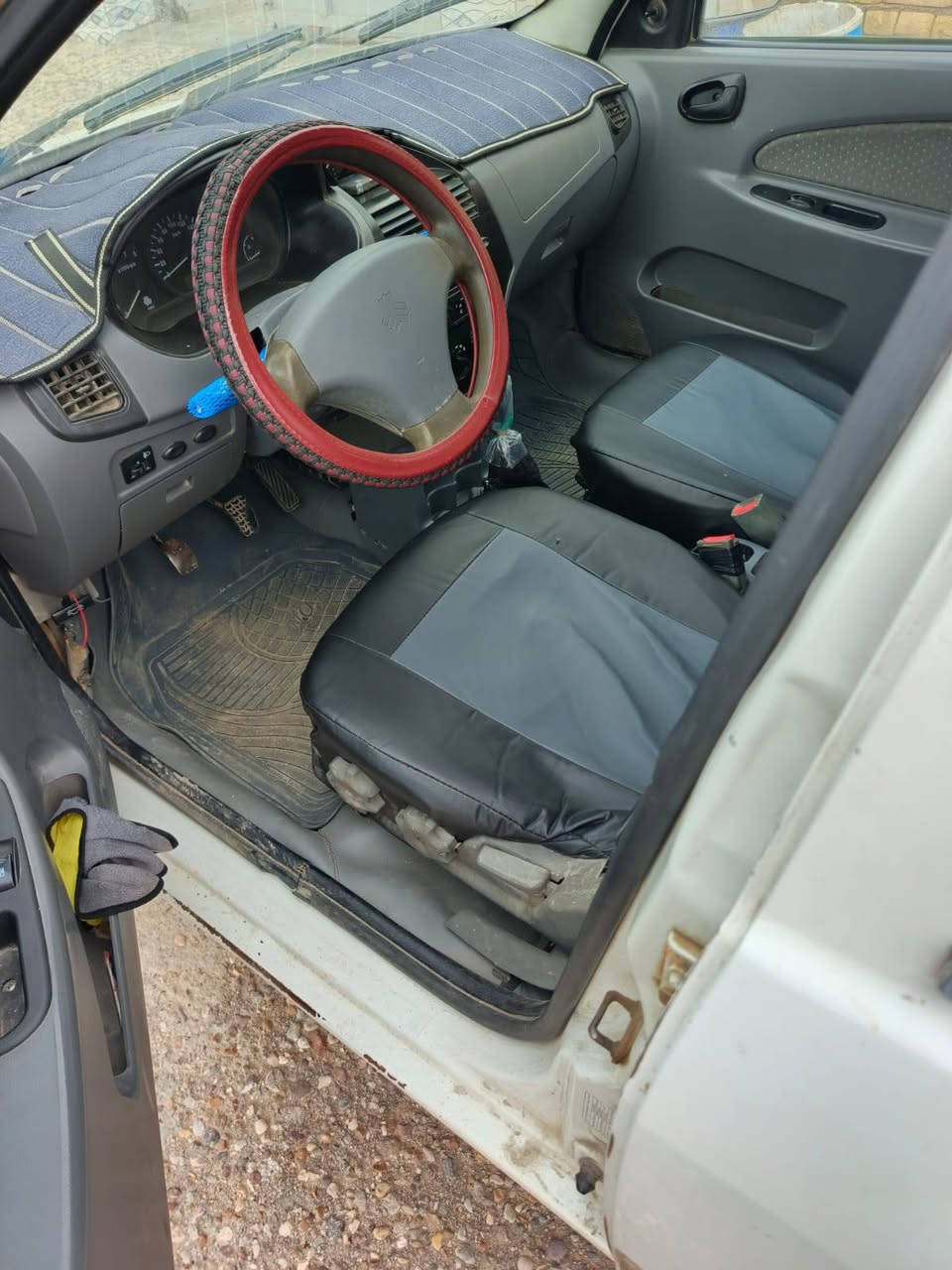 السلام عليكم طيبه البيع موديل 13سنويه جديده كير مكينه مكفولات حداديه جديده تخم تاير السيارة جاهزه من كلشي تبريد شغال السعر 33وبيه مجال العنوان ميسان كميت ***********واتساب موجود
