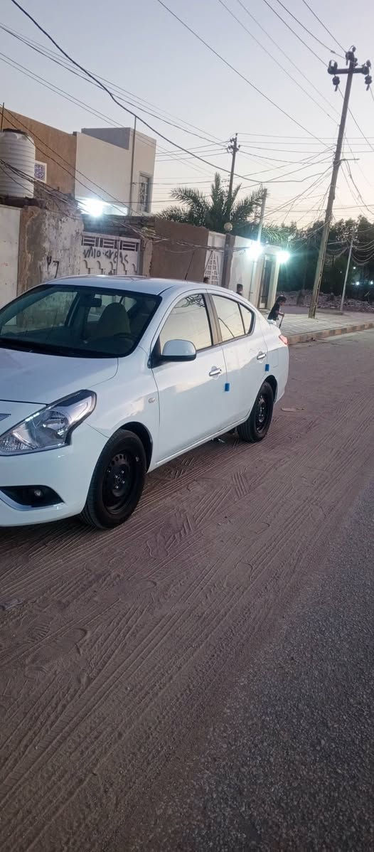 نيسان صني موديل 21 بيه قطعتين ونص صبغ والباقي مكفول سياره جاهزة على وضع الشركة بأسم شركة وكاله او تحويل سنويه بعده ما نافذه السعر  88 وبيه مجال للأستفسار *********** مكان السياره النجف@
