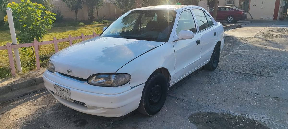 اكسنت ١٩٩٥ معمرة جديد كاملة متحتاج صرف كير عادي محرك و كير كفالة التحويل مكفول رقم ديالى 
تخم تاير جديد باتري جديد كهربائيات تدفئة جام ٢ كهرباء كلشي كامل السعر ٢٧ وبيها مجال العنوان ديالى الخالص ***********
***********
