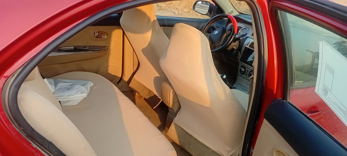 من رخصه الادمن فولكس ٢٠١١ رقم بغداد انكليزي تحويل مباشر كير عادي مكينه وكير كفاله تبريد تدفئه كهربائيات كلها شغاله جام يصعد ينزل تايرات وسط صبغ قطعتين اثر جرد مكفوله من الضربه سنويهةمجدده السعر ٤٥ وبيها مجال الشراي خاص او واتساب او *********** المسيب / السده قرب الفراشه
