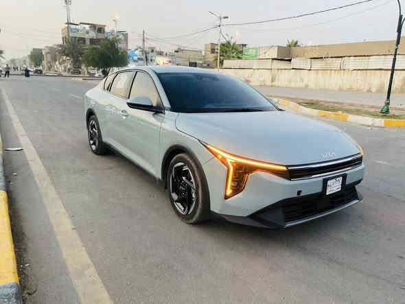 سلام عليكم كي 4 موديل 2025  موصفات نص فول  بصمه شاشه كبيره تحكم جهتين رادار امامي جانبي رادار خلفي شحن واير ليس الحادث موضح بلصور  فقط بنيد مبدل ايرباك فقط ستيرن   السياره جاهزه مابيه اي نقص لونه كلش حلو ماشيه 7 الف mi  مكينه 2000 السعر 160 لاستفسار *********** بغداد
