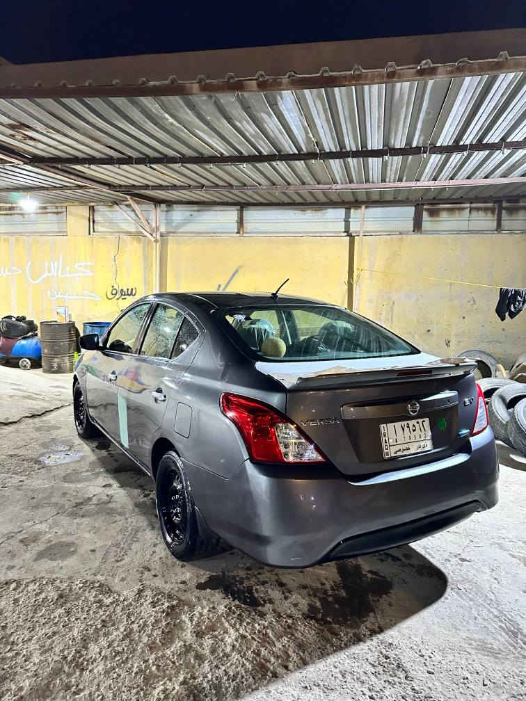 السلام عليكم سيارة نيسان فيرسا مديل 16 وارد امريكي كامل مواصفات تحكم جام كهربائي سيارة كاملة مانقصهة شي حادثها كدام بس ماوصل لا عرضانية ولا لغود صبغ بيبان  بدون لا ضربة ولامعجون كير محرك تبريد كفالة سنوية ل 28 وسيارة راعيها ب بصرة وسيارة
موجودة بصرة زبير سعر 85 وبي مجال *********** البصرة, العراق
