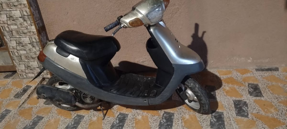 سلام عليكم بوتين لبيع شرط معدل وتحريك مفتوح بس سلندر فقط ويرمينه كلها شغلاا شرط ***********بي وتساب سعر خاص
