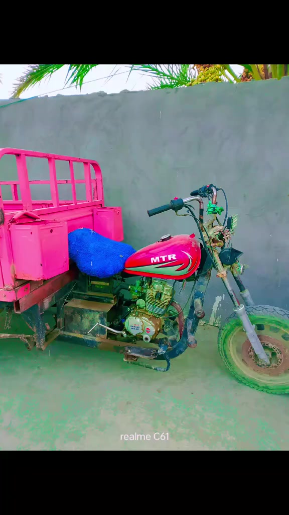 السلام عليكم ستوته ام تي ار موديل 10 محرك جمره موديل 21 اكس جمره السعر 450 وبيها مجال# المكان ابو غرق#المهناويه الرقم#***********
