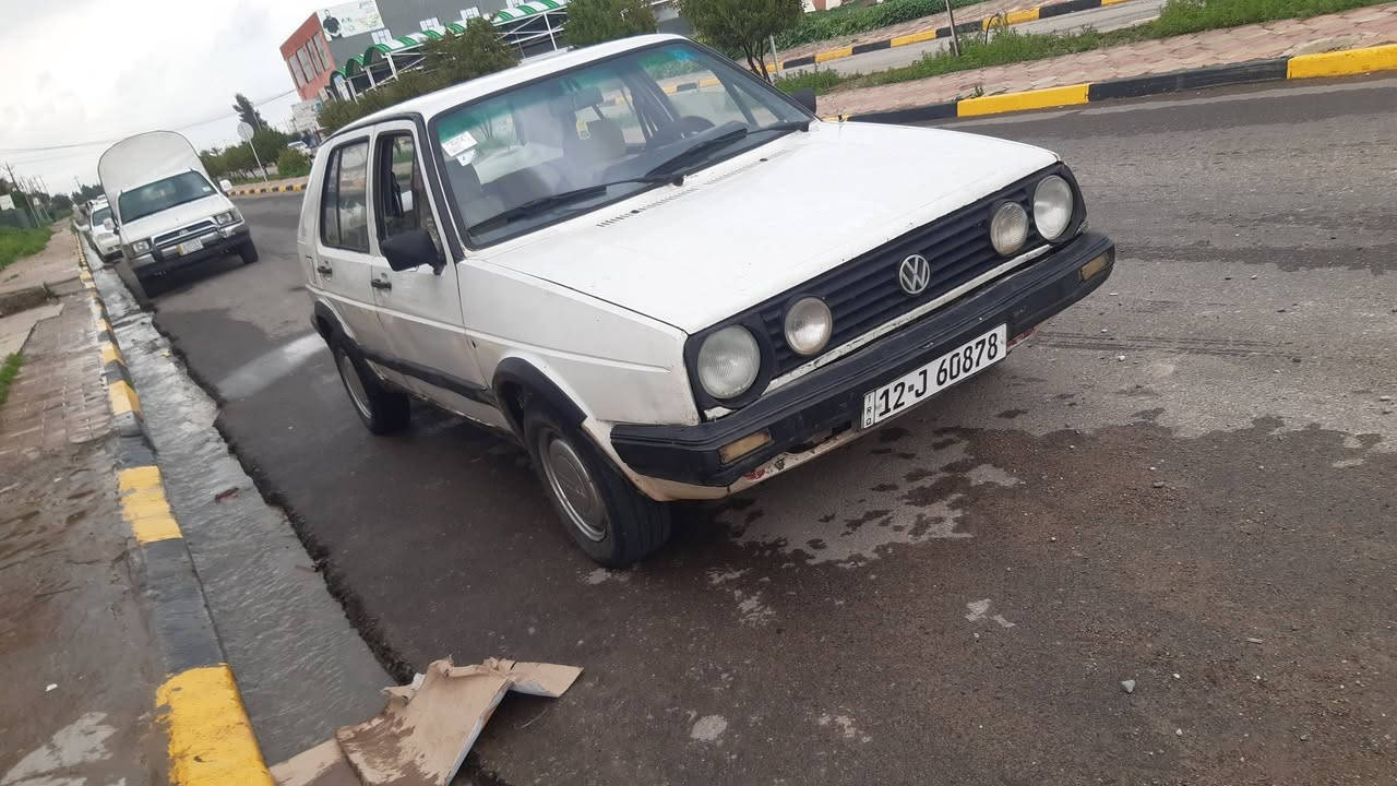 كولف موديل ٩٢ رقم نينوى مسطره بسمي محرك 5 كير  0 8 شرط تحويل كاربون سياره بلادي بدون ضرر بدون صبغ سياره جاهزه ***********
