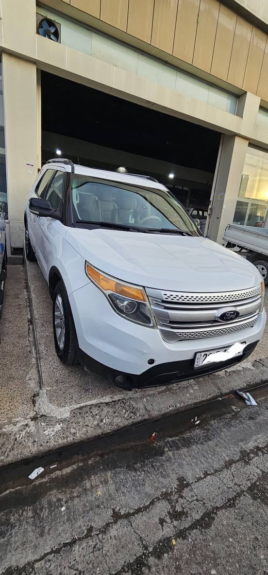 السلام عليكم ورحمة الله
فورد اكسبلور موديل  ١٣ خليجي نيفا رقم  سليمانيه بااسمي تحويل أو وكالة إني حاضر ماشية  ١٥٩
فتحه بانوراما  
ثلث  قطع تبريد 
 بيها  قطعه  وحده..
باب  خلف السايق صبغ 
  وبار  اصبعيبن هلال  الباب  الخلفي  بدون دواخل شرط الفحص و السونار مرفق بالصور كير محرك كفالة عامه ما مفتوح بيها برغي السيارة جديدة كلش وعلى أيدي مال جناي مكان السيارة 
صلاح الدين بيجي المزرعة السعر   155 للاتصال  ***********
