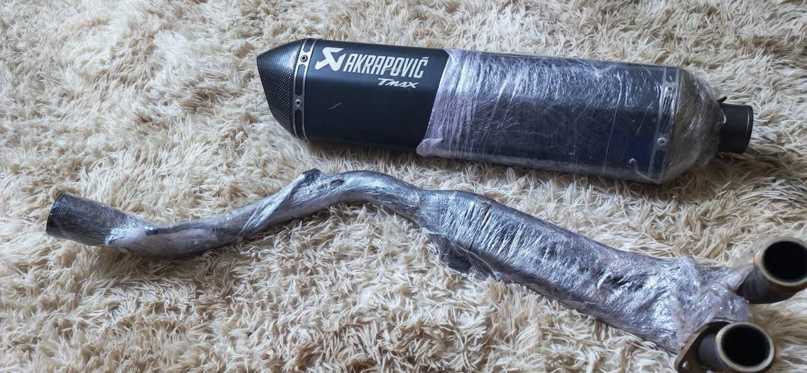 صالنصه أصلية حديثه للبيع نضافتهه 99
***********
