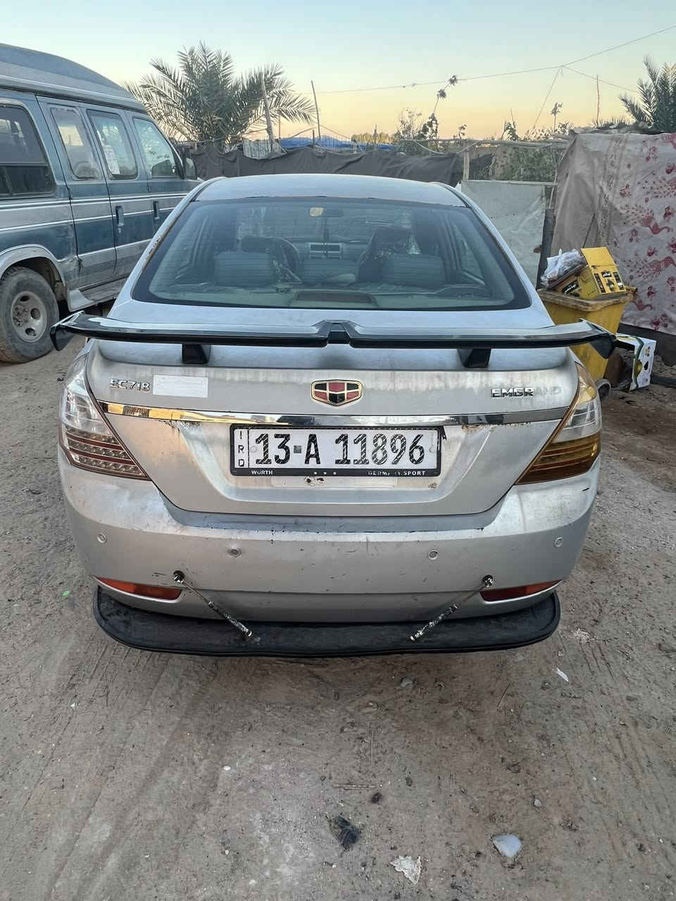 م كراند 2013السياره جاهزه مكينه وكير على الشرط حداديه جديده تخم تاير تبريد ثلج سياره فتحة سقف طخه جاملغ ايسر مكان السياره نجف الحيدريه رقم إنكليزي ب اسمي 
السعر 45وبيهه مجال 
***********
