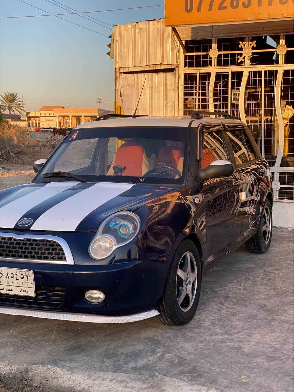 السلام عليكم………
ليڤان 320 
موديل 2012
رقم بغداد 
كير مكينه جديد هسه شادهم 
حداديه 50% 
بيها مكانات صبغ بدون ضربه 
مكان بابل الحصوه 
هـ ***********واتساب 
سعر 42 وبيها مجال بغداد, العراق
