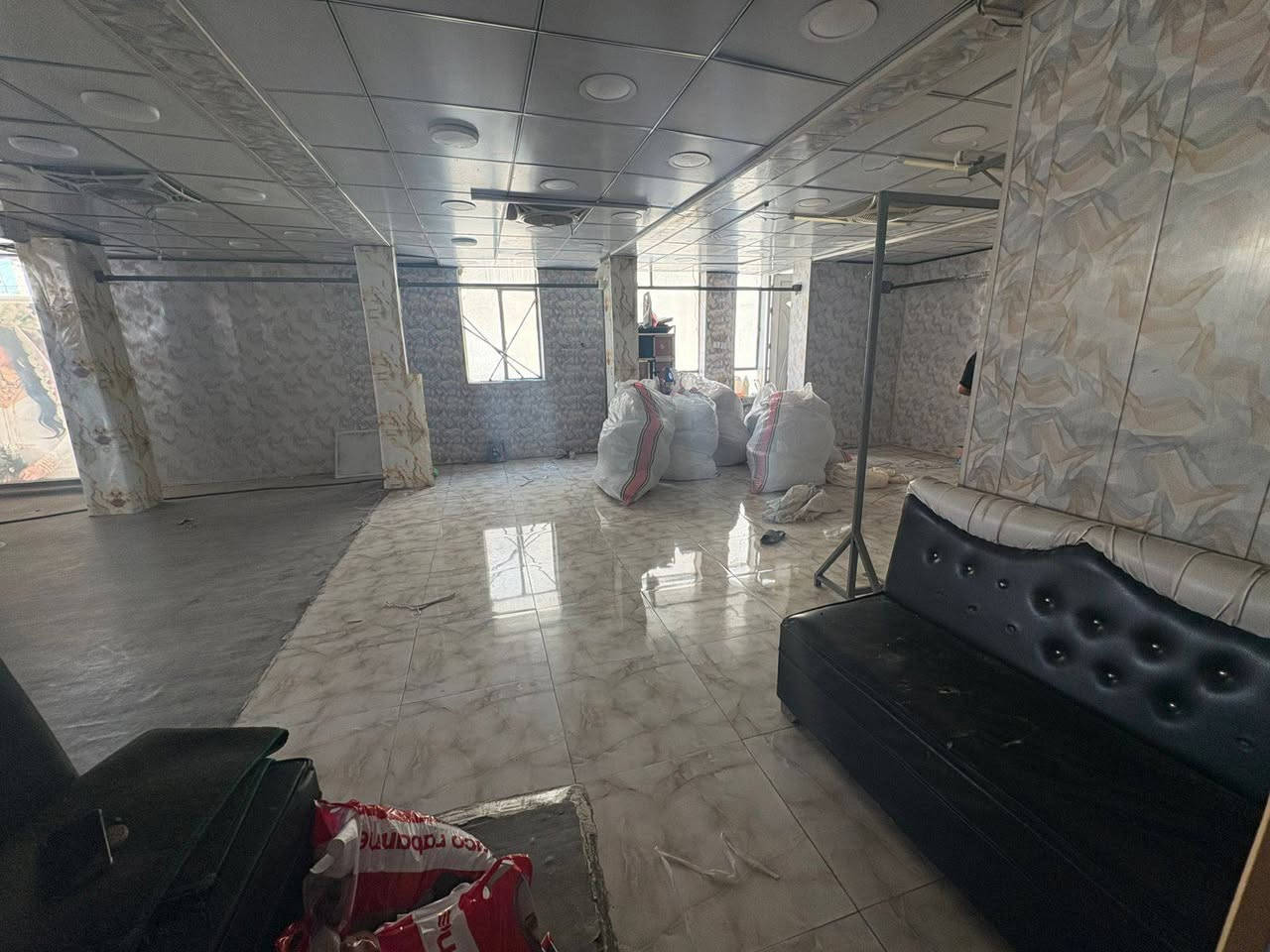 غراض محل للبيع مكان حريه ثانيه قرب سوك ثانيه محل بدلات سهرة العمر


**إذا كنت صاحب هذا الإعلان وتريد حذفه لأي سبب، رجاءا أرسل رسالة إلى الدعم الفني**