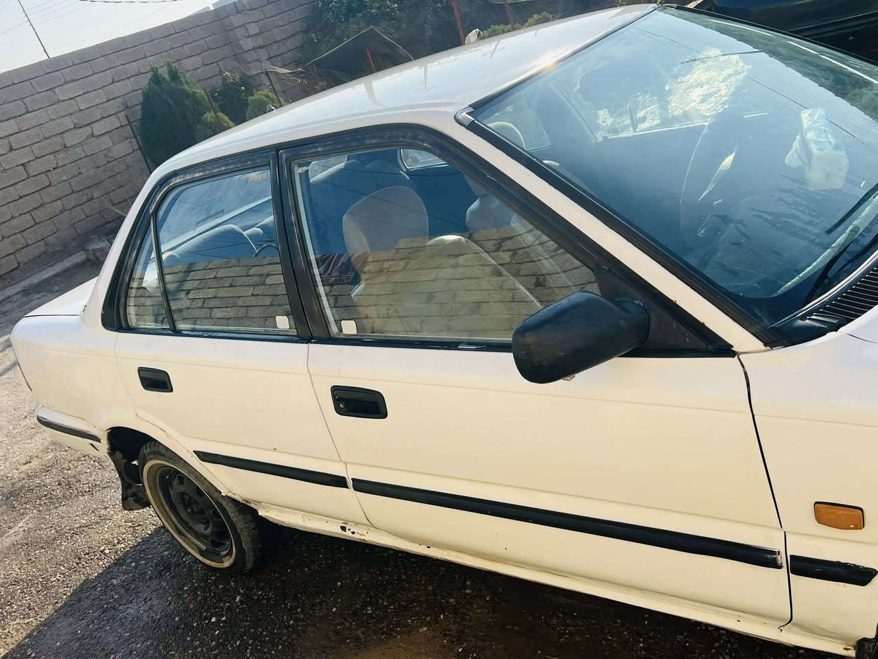 كورلا90 مسجل سنويه لل2027 سياره بلاديه ما محور تبريد تدفئه
كهربائيات كلها شغاله 
سنتر لوك  
السياره كير
سياره شرط التحويل رقم كركوك مشروع وطني 
 التراي شرط140
السعر45
***********
