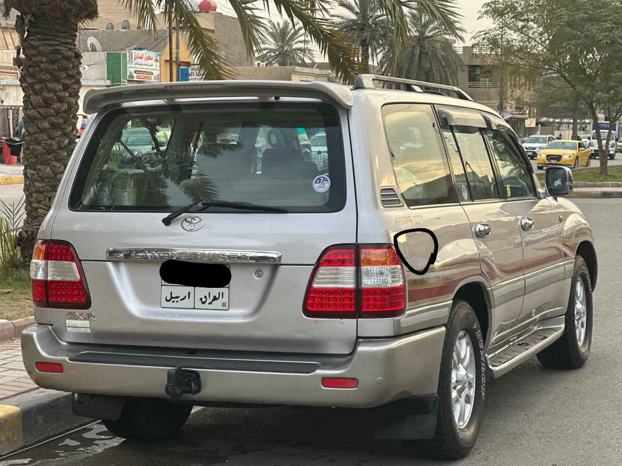 (رمضان كريم) السلام عليكم عندي تيوتا لاندكروز 2005كويتي مكفوله ماعده جاملغ الأمامي بيه صبغ ول باقي مكفول وبيها بارد كد شبر مثل ماموضح بل صوره السياره محرك وكير جدد حجم المحرك 6اسلندر 4500 مواصفات السياره فتحه طكتين 3قطع تبريد 7راكب دواخل عسلي+صاج حساسات خلفيه كامره خلفيه منضومه غاز فورويل ثلاجة بل فرس وسطاني شغاله 5ويلكب زراك لايت وبعد بيها اهواي مواصفات مذاكرهن السيارة تبريد وحداديه وباتري وتخم تاير وكهربايات كلها كفاله السياره رقمه أربيل وتحويل ثاني يوم شرط التحويل السعر 178 وبيها مجال للطيبين استفسار علئ هذا الرقم *********** ملاحظة مكان السياره بغداد بغداد, العراق
