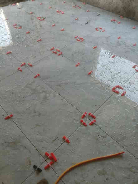 سلام عليكم اصتا متفرغ حاليا اختصاص ارضيات بورسلين سرميك كرنيت مرمر شرط الشغل درجة أولى واستلم مهندس اتصل أو واتساب ***********
