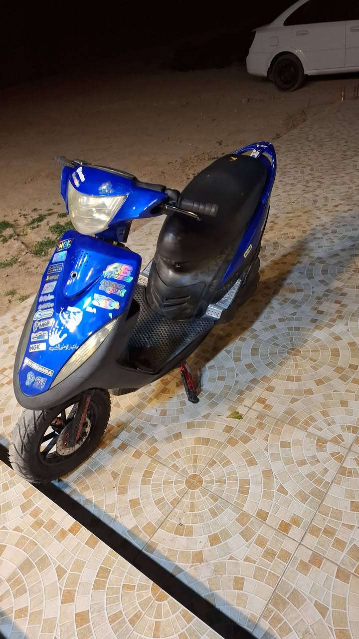 سلام عليكم ماكس عدله دراجه خير من الله اكفلك المكينه نضوح وتبخير مابيه تزويد بس صالنصه ويل وقطره دهن وستان صفح كهربائيات شغاله نكره سلف كابريتر جديد كلجات جدد تخم تاير جدد نقصها بس سايق سعر650وبيها مجال مكاني بغداد بسمايه متواجد فيس واتساب ***********
