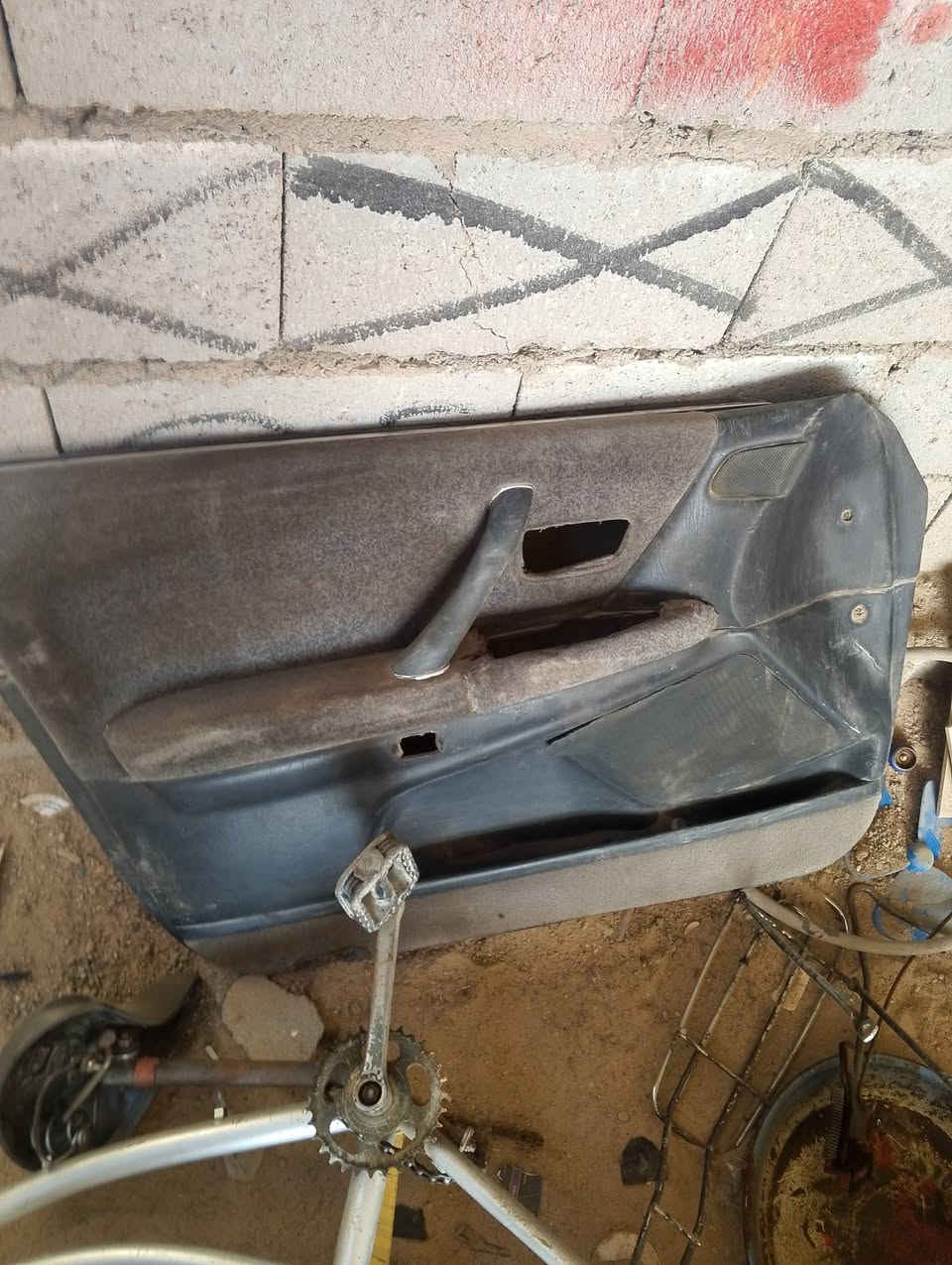 السلام عليكم بطاين تخم مال راس اثور مستخدم نضاف العنوان البصره الزبير الشراي يتصل اوي يراسل السعر مناسب الي يدور رخيص ***********
