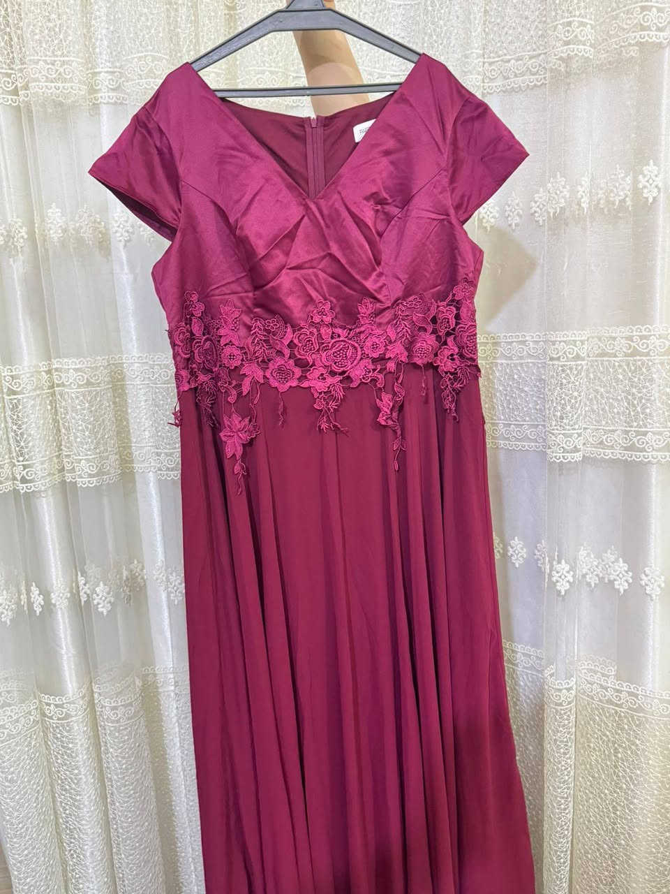 السلام عليكم عندي فساتين مقاسات الماروني ٢اكس لارج والأبيض قياس ٥٢ و ٥٤


**إذا كنت صاحب هذا الإعلان وتريد حذفه لأي سبب، رجاءا أرسل رسالة إلى الدعم الفني**