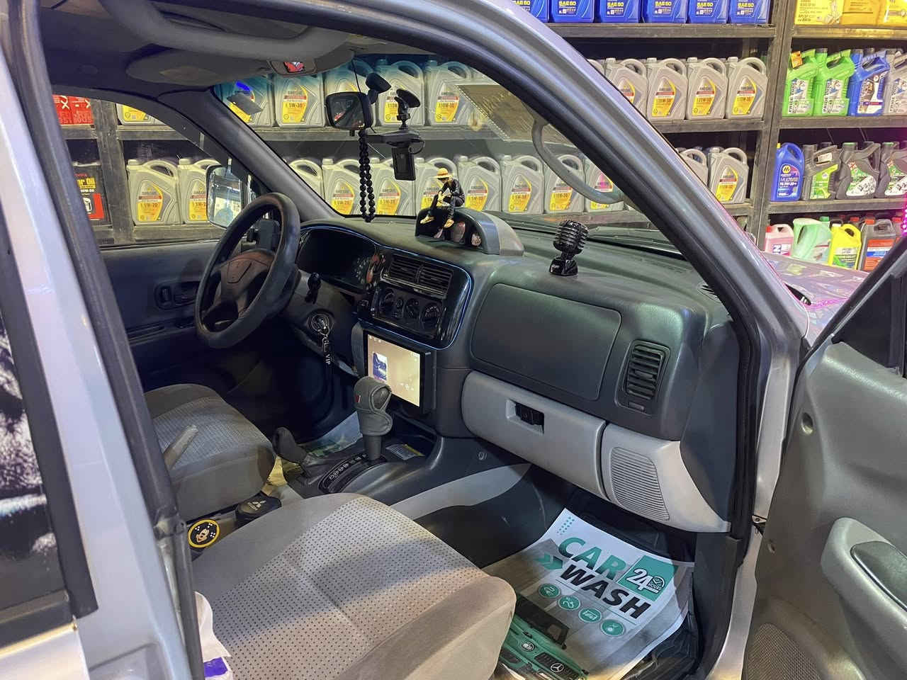 السلام عليكم متسوبيشي نتيفيا 2008 رقم بغداد 3 قطع صبغ السيارة جاهزة مثل ماتشوفون ماعايزة شي ابد ترايك وين متحب عليها إضافات خير من الله وشوف العين مو مثل الصور مكانها بغداد الدورة وعارضها 105 وبيها مجال بسيط


**إذا كنت صاحب هذا الإعلان وتريد حذفه لأي سبب، رجاءا أرسل رسالة إلى الدعم الفني**