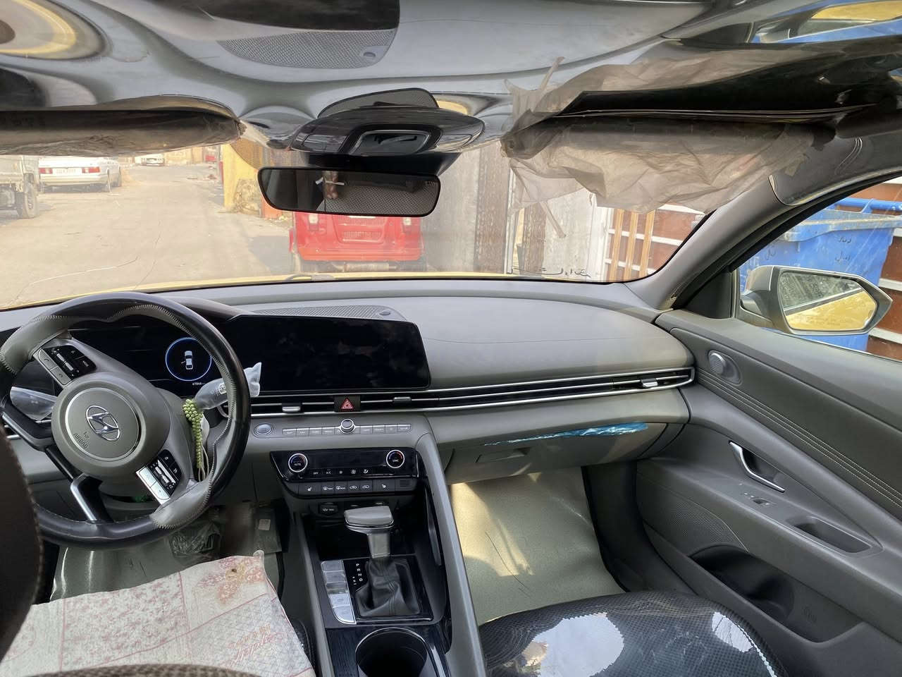 يالله سلام عليكم لانتره البيع فقط مديل ٢٣  فول موسفات عده لافتحه
1شاشه متصله تدعم الكربلي
2 سيد بريك بصمه 
3 ردار عدعد ٣
4 كشنات دافءه تبريد 
5 مثبت سرعه
6 فول تحكم ستيرن 
7 كمره خلفيه دواره 
8 توقيف ذاتي 
 مدوشمه عام  منضومه غاز ماشيه٧١ رقم بغداد بسمي تحول ثاني يوم ليبل واحد السياره  بدون تبديل بدون دوخل  شاصي مكفوله لغوده مكفوله السعر ١٦٨ وبيه مجال قيل كلش  مكاني سبع البور بغداد ملاحضه (بيه بارد بل عراق قليل)
