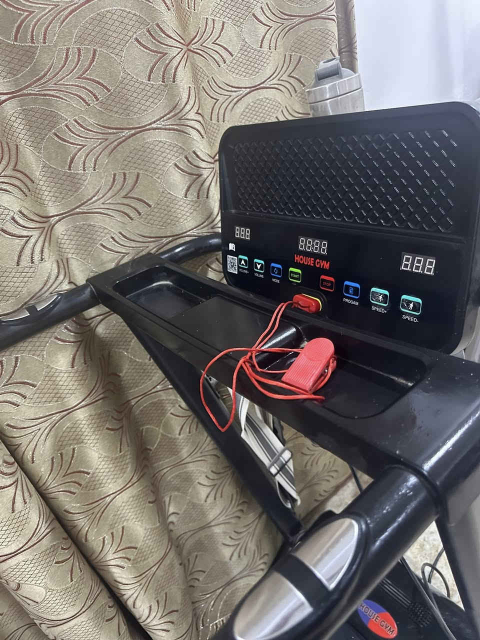 منو يشتري جهاز ركض عطلان اليعرف احد يشتريهن ويشتغل بيهن يعلق لوكارت شاشة محروك لوالماطورابيعه بسعر رمزي


**إذا كنت صاحب هذا الإعلان وتريد حذفه لأي سبب، رجاءا أرسل رسالة إلى الدعم الفني**