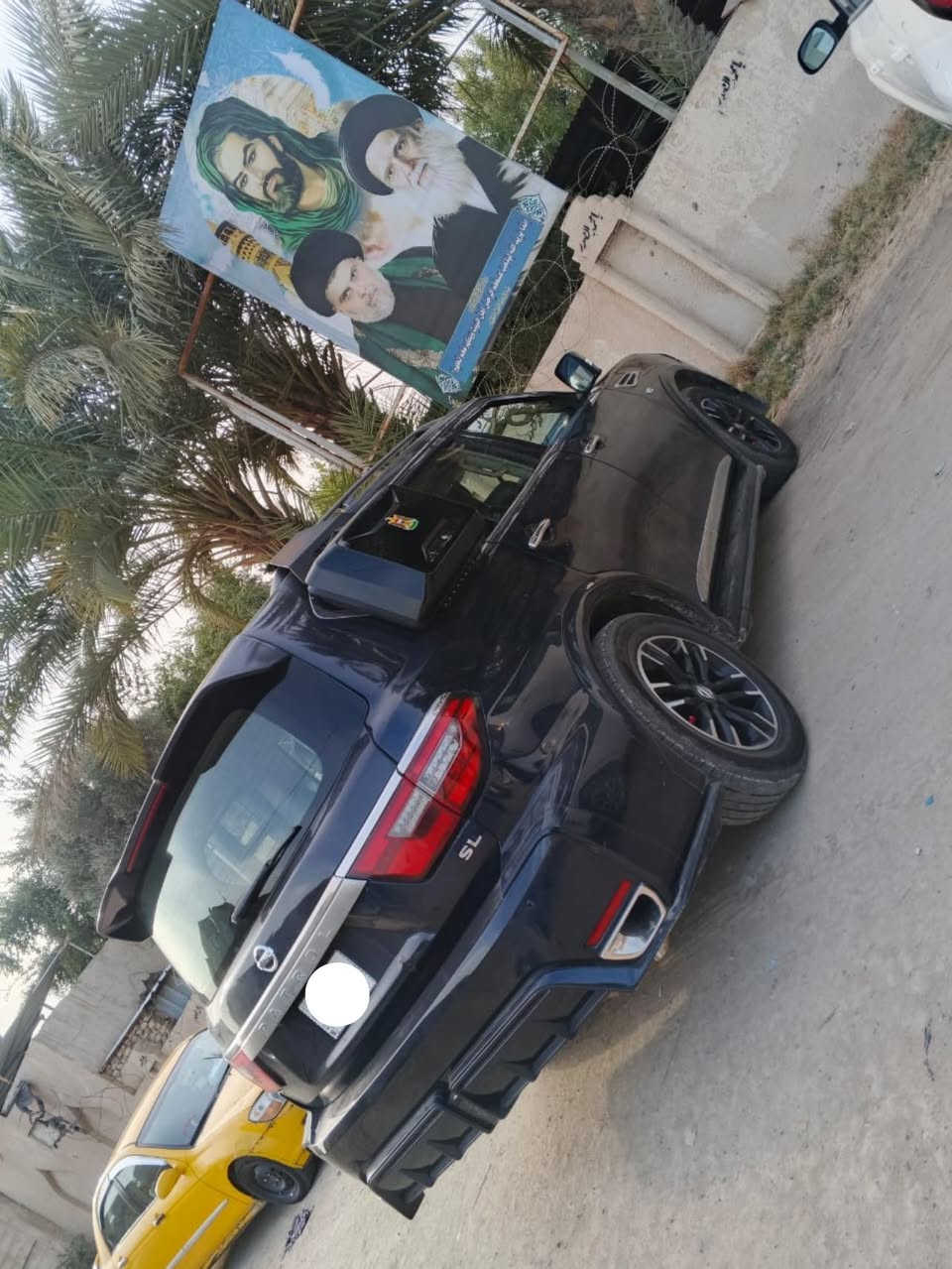 سلام عليكم نيسان باترول للبيع موديل 2023 خليجي بيها ضربه جاملع امامي جها الصدر وعندي التصوير اعلئ فئه Vip السياره فول مواصفات فوك الفول
سقف روز رايز
تاير حجم ٢٠
محرك ٨ سلندر الوحش
٥ كاميرات
سلايت
تشغيل عن بعد 
مقاعد جلد خزن ميموري
داخل السود
رادار ٣٦٠
مرايا كهربائيات
مستعجل عل بيع وماكو هيج سعر(530) وبيها مجال وماكو هيج سعر مكان السيارة بغداد
***********
