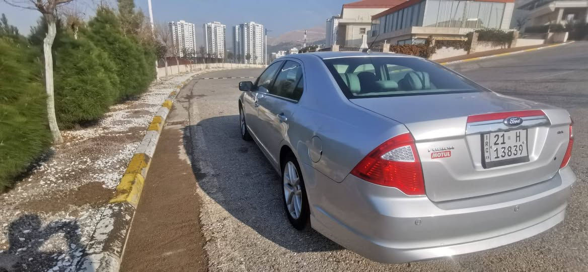 Ford fusion 
مۆدێل 2012
مواسەفات sel 
تەنها سڵاید نیە 
بێ بۆیاخ بێ پارچە گۆڕاو 
دوو پەڵە ساردی هەیە  چەمەلەخی پێشەوە و دەرگای دواوەی سایەق 194کم ڕۆیشتووە 
***********
*********** السليمانية, العراق
