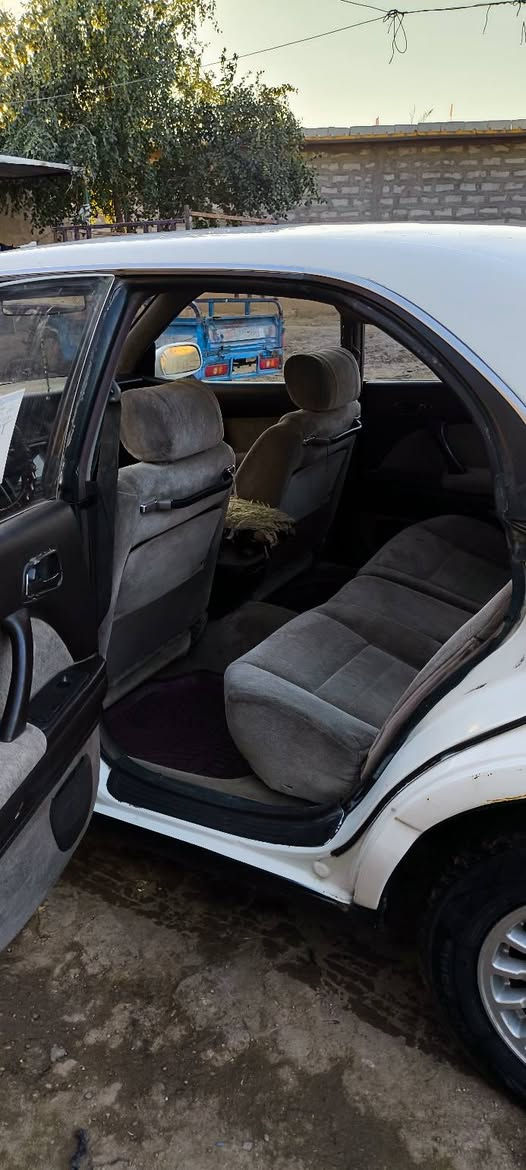 سلام عليكم  شباب بطه من فصل موديل خمسه وتسعين مكفول عده شبرين بل جاملغ الورا مشروع وطني ثاني يوم مداور 
كلشي شغال دك سويج وطلع بوجهك البصره شرط ع ١٨٠ كير مكينه مكفوله مكينه ثنين ونص ***********
 السعر ٥٥ وبيها مجال مكان كوت هاذ رقم بي وتساب ***********
