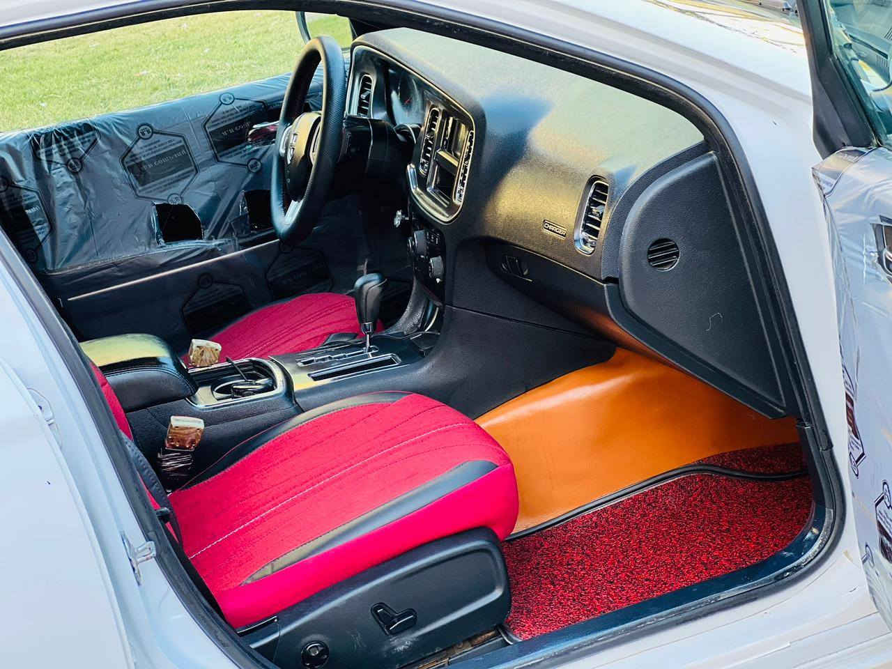 جارجر مديل 2012 ب اسمي سعر 148 قابل للتفاوض الاستفسار اتصل ***********كفاله عامه ضربه وصبغ وتبديل مكفوله من كلشي مواصفات شاشه كبيره تحكم ستيرن كامره خلفيه دواره بصمه تشغيل بصمه أبواب تشغيل عن بعد قطعتين تبريد حساسات امامي وخلفي مكينه 3600 مكينه وكير مكفولات حداديه جديده تخم تاير تبريد تدفئه شغال مشروع وطني ب اسمي  سنويه ل 31 مكان سياره كربلاء
