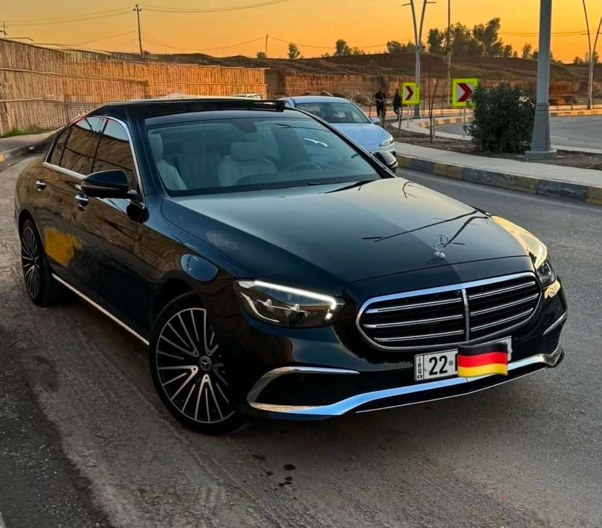 مرسيدس بينز E200 BCM وكالة اربيل
بجم اس كلاس Exclusive Design
موديل 2023
دبل بصمة
رقم اربيل الجديد
كلين بدون صبغ بدون تبديل بدون
بارد
🏎️ المسافة المقطوعة :55,000 كيلو
متر
🎖️ المواصفات :
دفع خلفي ( توويل ) المرغوب
سقف بانوراما
دخول ذكي 4 ابواب
داخل جلد ابيض ملكي اصلي
دبل ماوس
كشنات كهرباء
قيادة ذاتية
كامرات 360 درجة ( ٤ كامرات)
حساسات 360 درجة
مرايات كهرباء قلاب
اوتو هولد
اوتو بارك
انارة محيطية متغيرة 64 لون
ابل كار بلي + اندرويد اوتو
مانع تصادم خلفي وامامي
بردة خلفية كهرباء
ويل كب 19 توسايز
طخم تاير جديد
كير ومكينة وكهربائيات وحدادية
بشرط
زيرو مسج
السيارة مابيها اي مصرف جديدة
سنوية جديدة لنهاية 2028
هزة جديدة 10/2026
بيها باج تظليل 80% لنهاية شهر 6
السيارة باسمي شرط التحويل
السعر 41,500$ يعني 415 ورقة ومجال بسيط
📍 مكان السيارة : اربيل ، موصل 
رقم واتساب : ***********
