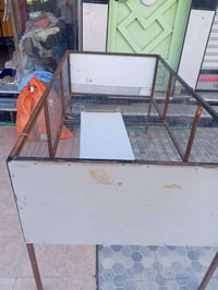 صندوك طول مترين العرض متر تفصال+مدرج للبيع السعر خاص وتساب 07801608509