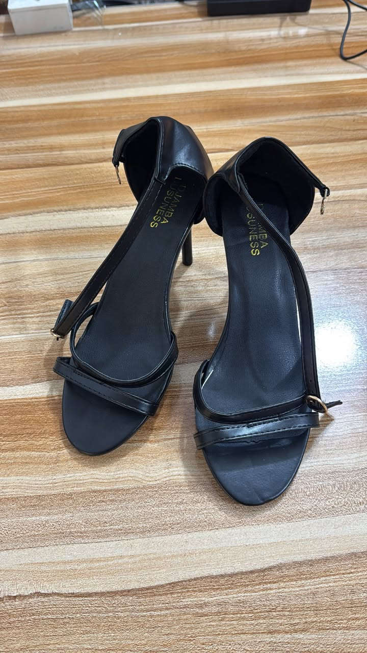 سعر القطعه ٥ الاف


**إذا كنت صاحب هذا الإعلان وتريد حذفه لأي سبب، رجاءا أرسل رسالة إلى الدعم الفني**