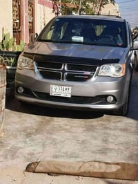 دوج كرفان مديل 2019 بيها صفحه صبغ وبنيد بدون دواخل  ماشيه 82 مكينة كير...