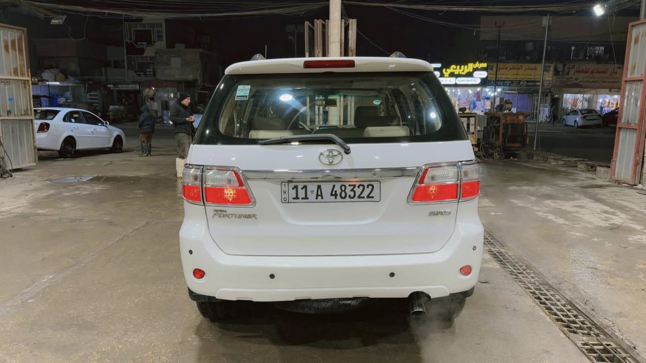 السلام عليكم
تويوتا فورچنر 2010 خليجي 6 سلندر مكينة 4000
فور ويل 7 راكب 3 قطع تبريد تحكمات ستيرن كروز سرعه حساس امامي خلفي كامرة خلفية شاشة ماشية 102 الف كيلو متر  السيارة البدي مكفول من الصبغ عدا البلاستك نظيفة جدا كير مكينة صدر امامي خلفي مع الدبلات جديد مشط استيرن جديد منظومة بانزين إدامة كاملة بدلت طخم نوزلات اصلي +مجاول+ عبوة فيت بم 
مكان السيارة بغداد حي العامل وبأسم خالي لان مكلف من عنده بالنشر والبيع 
السعر 17500$ وبيها مجال ان شاءالله
للاستفسار :::
***********
***********
***********
