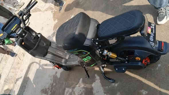 السلام عليكم دراجه شحن للبيع مواصفات حلوه الملف 1200 بطاريات كبار 22 امبير تمشي 109 الحقيقه 70 تحكم بالشاشه بلوتوث مكاني نجف مكتب رشيد السعر 550 وبيها مجال (***********) هذا رقم الواتساب
