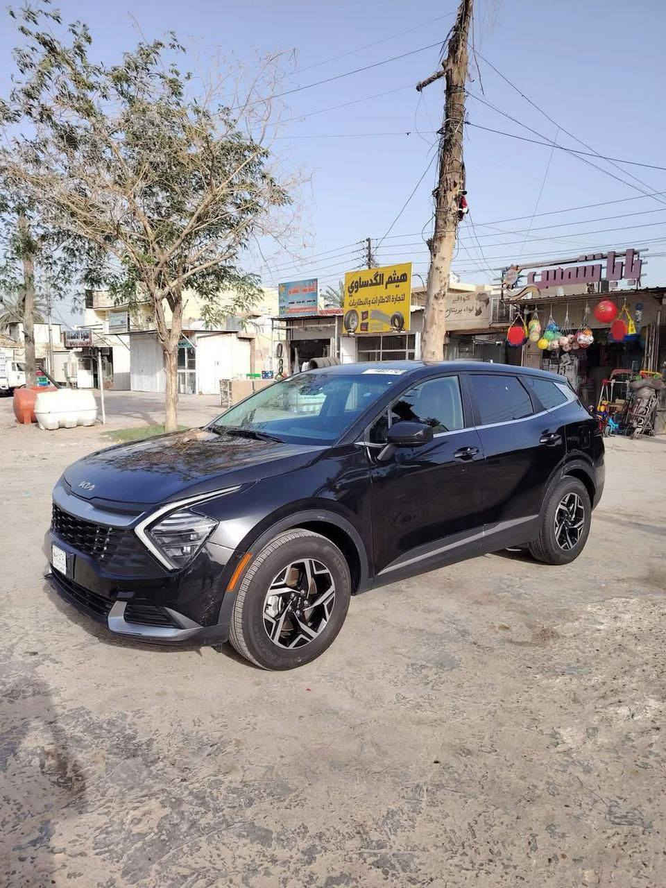 السلام عليكم كيا سبورتج للبيع موديل 24 وارد امريكي محرك 2500 المرغوب بسمي السيارة رقم بغداد الجديد صبغ اربع قطع اثر سرقة بدون حادث  ماشية 23 ميل صور الحادث بل منشور
سعرها 167
مواصفات 
كامرة دوارة 
اوتو هولد 
سايد بريك بصمة 
رادار
تبريد قطعتين ثلج
تحديد مسار 
فول تحكم ستيرن
لد امامي وخلفي
كيجات دجيتال
نظام نزول منحدرات
ثلاثة انظمة قيادة
للاستفسار ***********
