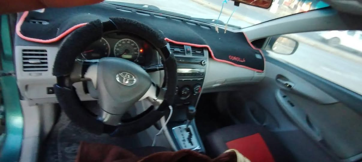 السلام عليكم.. للبيع سعر102 بيها مجال
كورلا 2010 
مكينة 1800
سياره بيها 5 قطع بدون دواخل
محرك كير شرط 
صدر جديد تخم تاير جديد
ويل كب سيارة ماتصرف عليها الف دينار
تبريد تدفئة شغالات
 يرهم مراوس حسب القناعه 
مكان السياره صلاح الدين (بيجي 
***********
