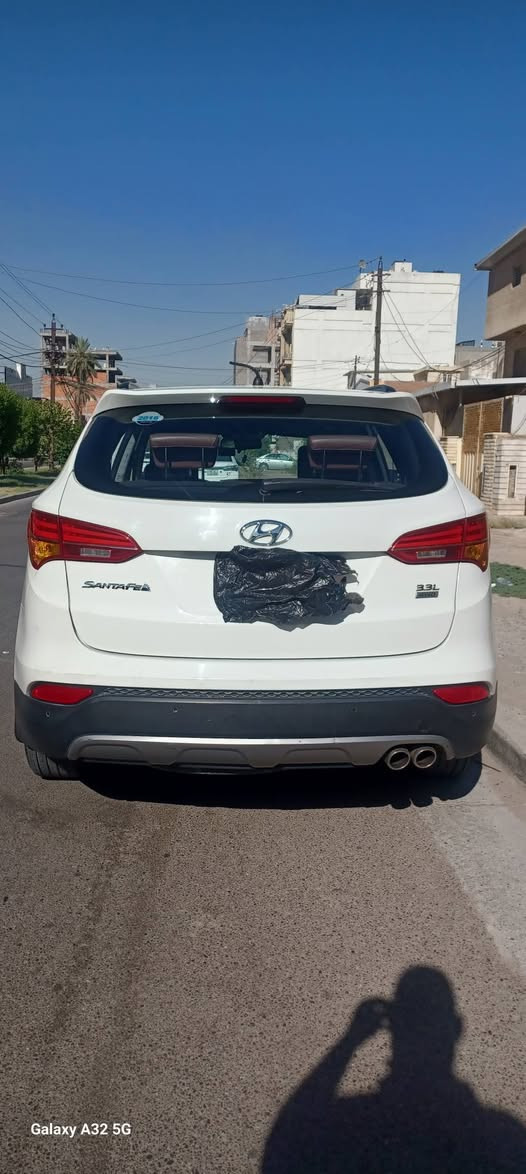 سلام عليكم منرخصت مدير لكروب 
سنتافي خليجي ٦سلندر فول دفع رباعي بغداد 
٢٠١٣ بدون ضربه شخوط عل وضع شركه شرط 
سعر ١٥٠ قفل ماكو هيج سعر
اكو دوج كرفان اراوس سيدونه
***********
